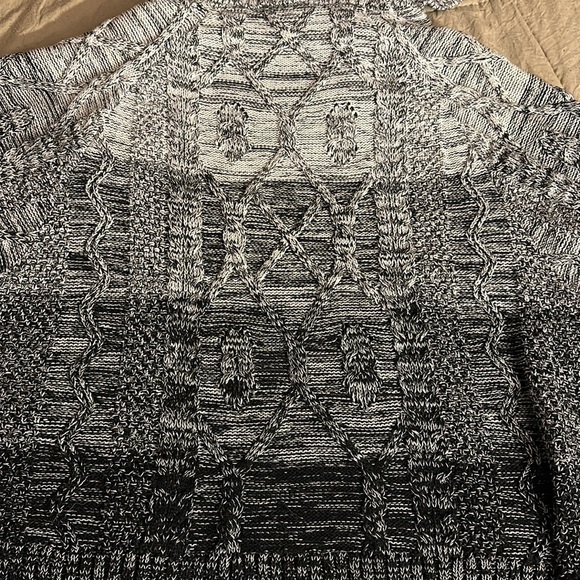 White House Black Market Sweater - Picture 6 of 7